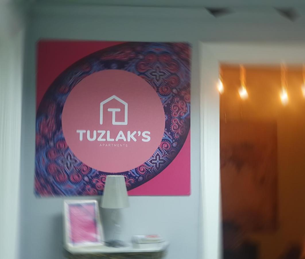 Spacious Tuzlaks Apartments Sarajevo Ferhadija Esterno foto