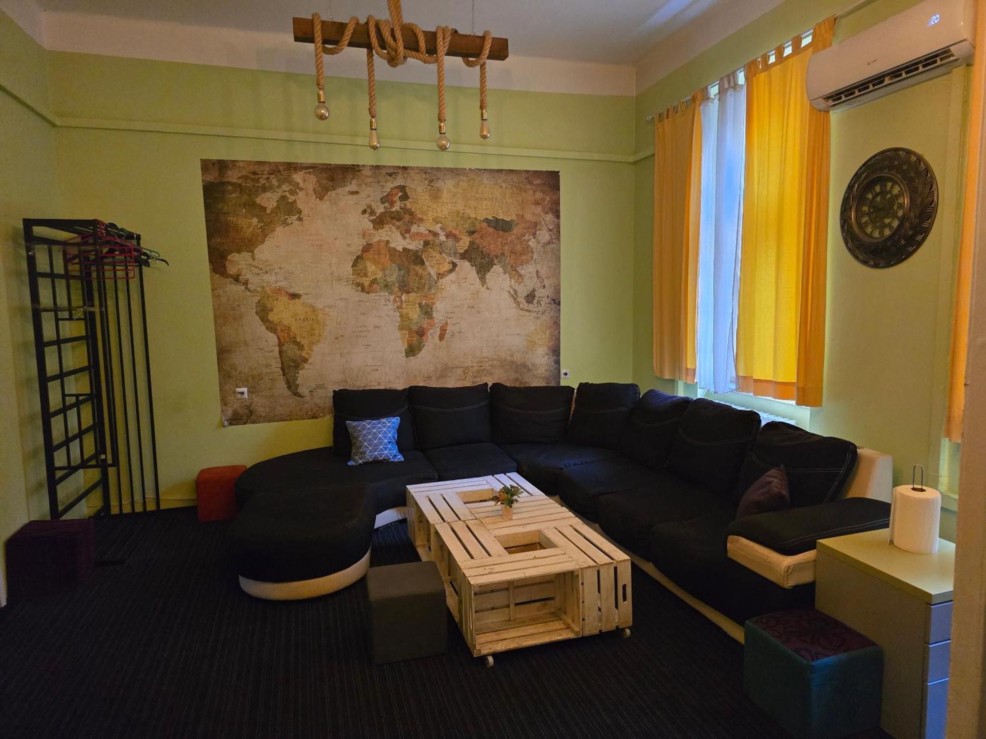 Spacious Tuzlaks Apartments Sarajevo Ferhadija Esterno foto